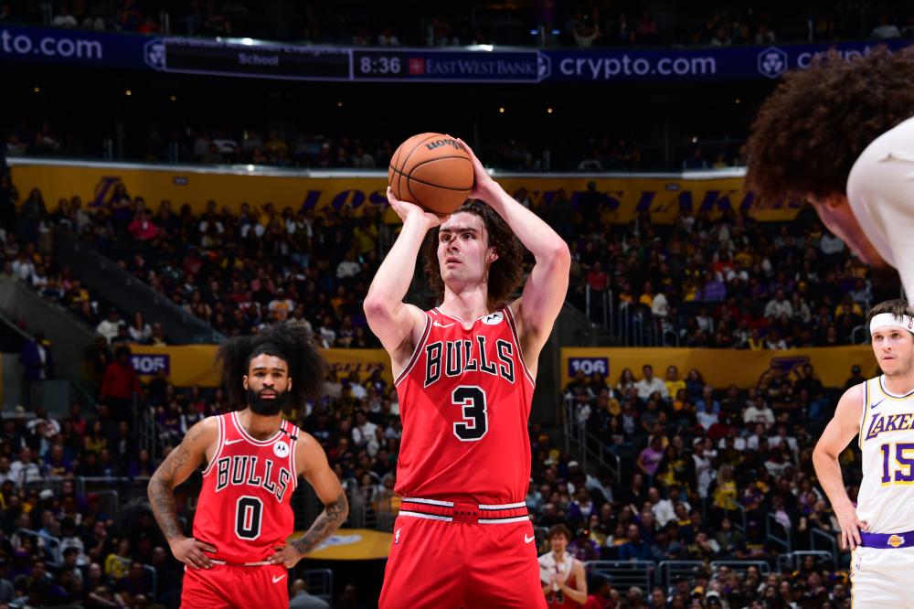 “中国边检”改为“中国移民管理” 全国311个口岸启用边检现场新标志.